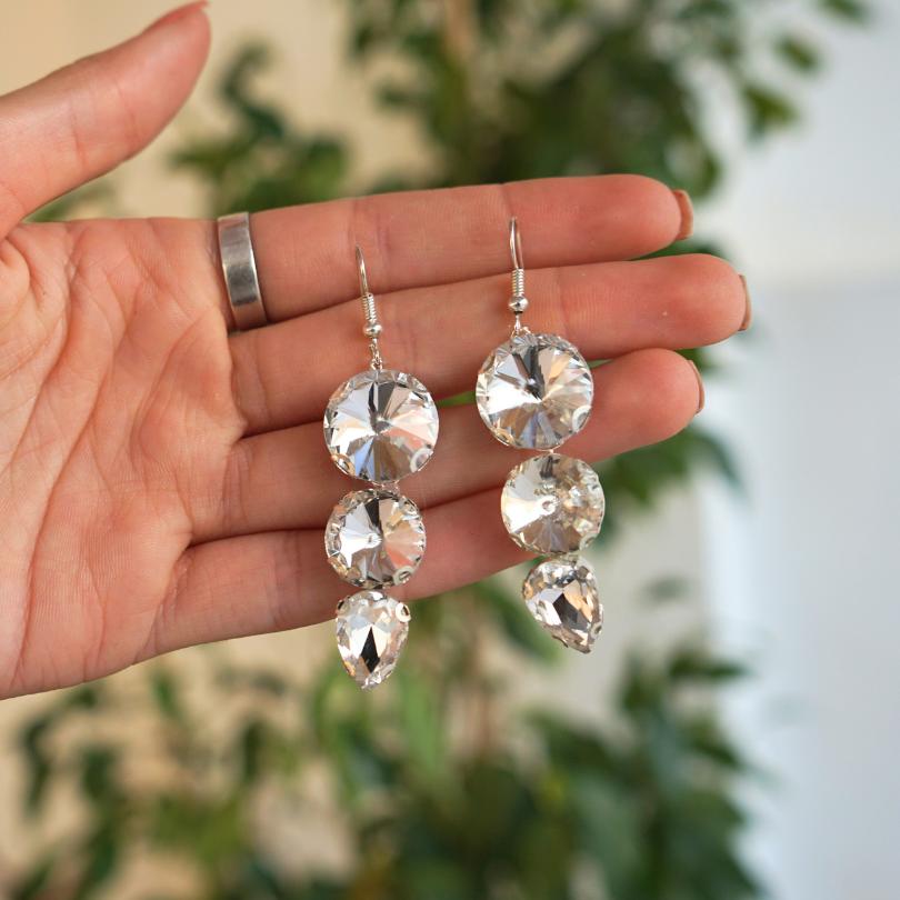 Long pearl bridal earrings, crystal and pearl earrings, cluster earrings, white wedding earrings, Lindsey earrings