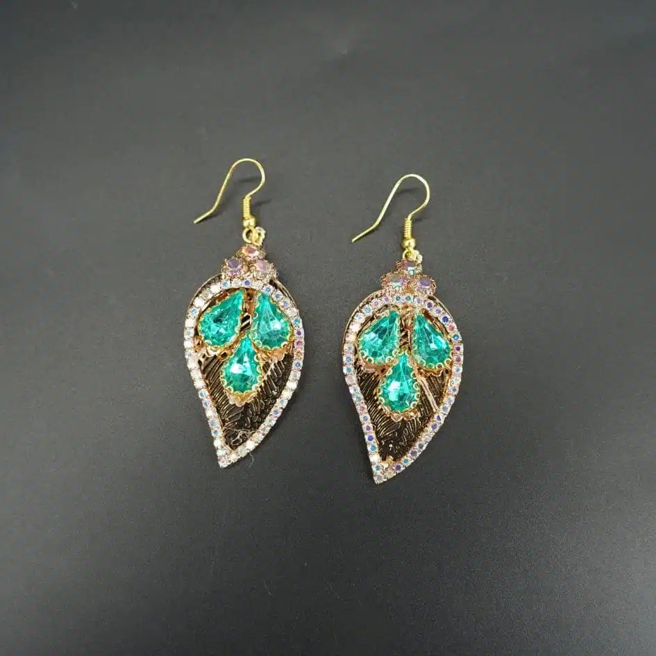 Boucle d'oreille vert forme feuille