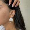 Boucles d'oreilles blanches en acier inoxydable et perles de culture