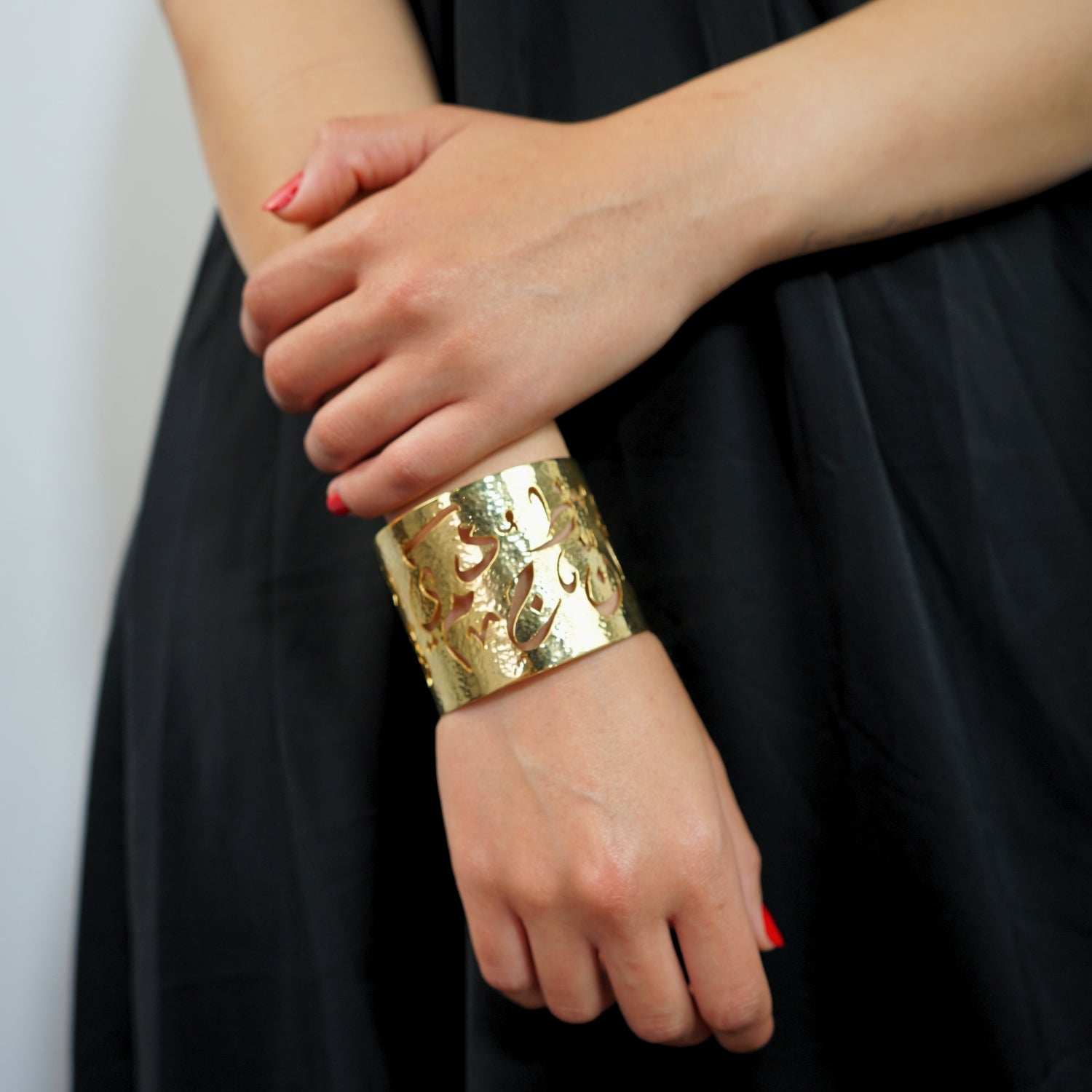 Bracelet tempé or 18k en cuivre avec calligraphie arabe élégante