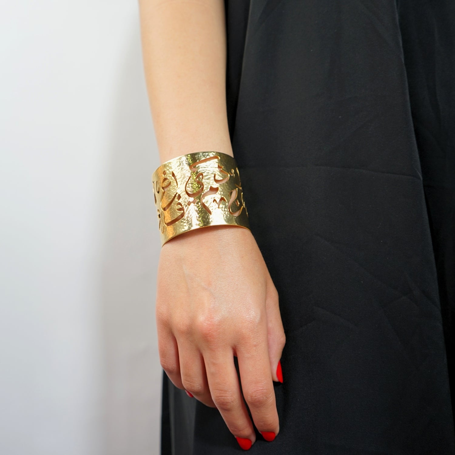 Bracelet tempé or 18k en cuivre avec calligraphie arabe élégante