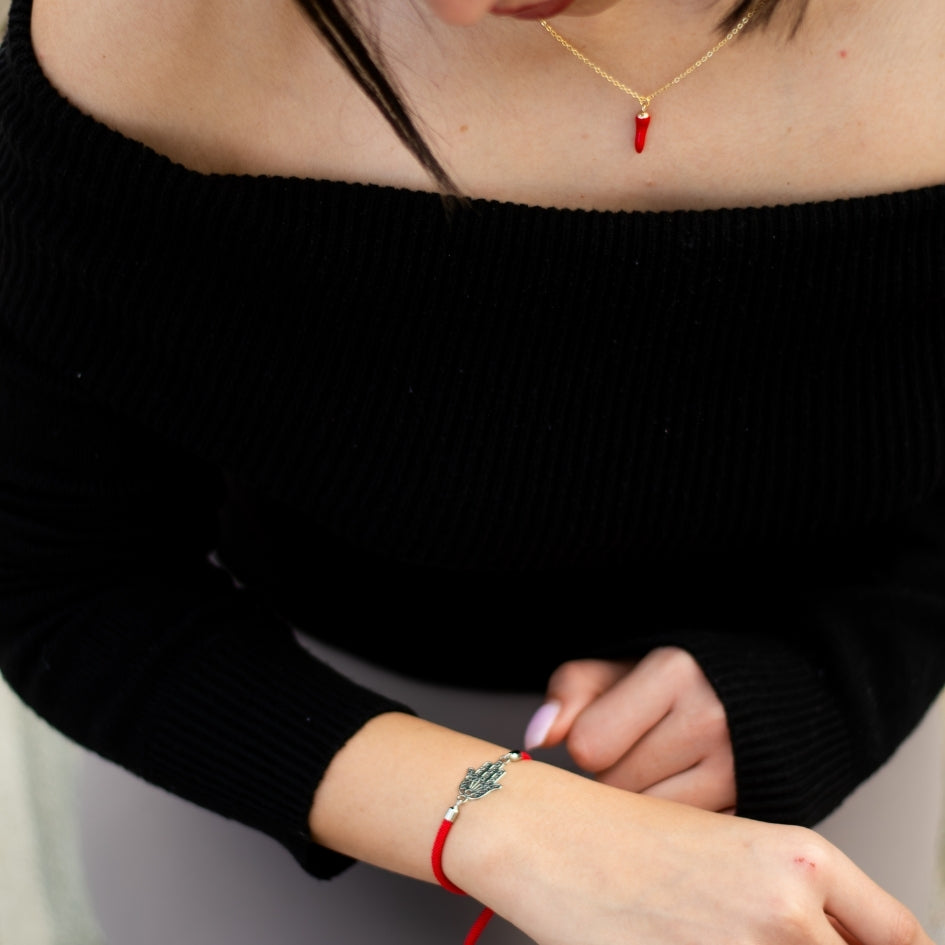 Bracelet Cordon Rouge motif Khomsa ajustable