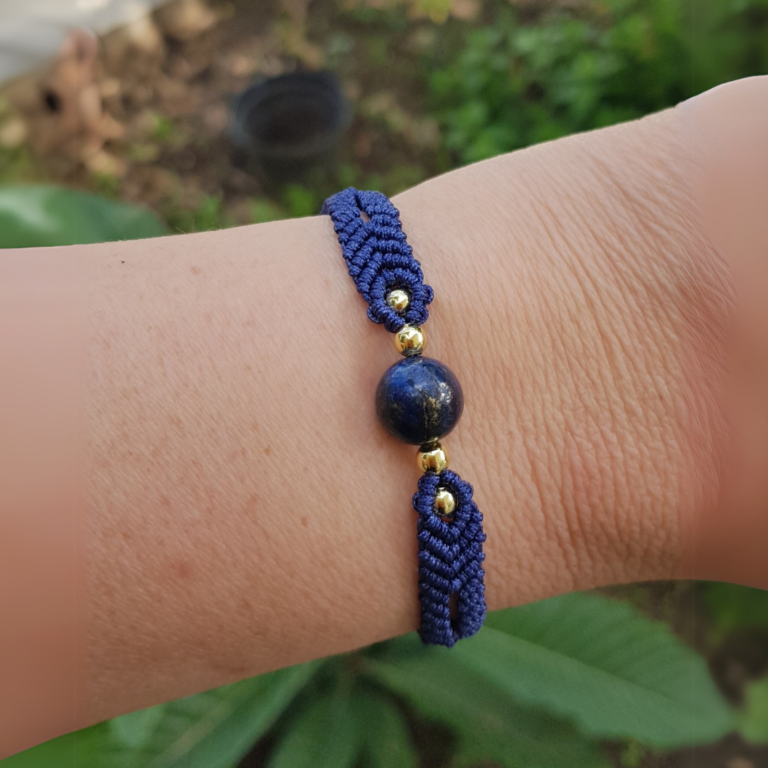 Bracelet micromacramé fait main avec pierre gemme Lapis-lazuli