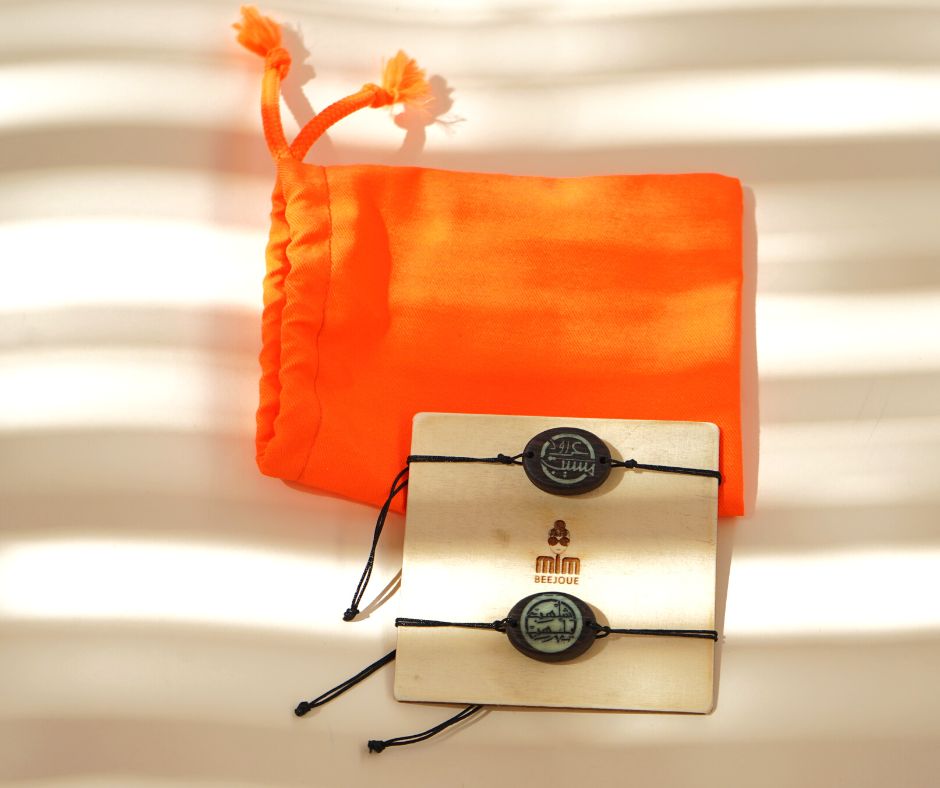 Bracelets couple écriture en arabe en bois de wengé