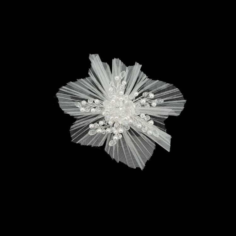 White wedding brooch, flower model
