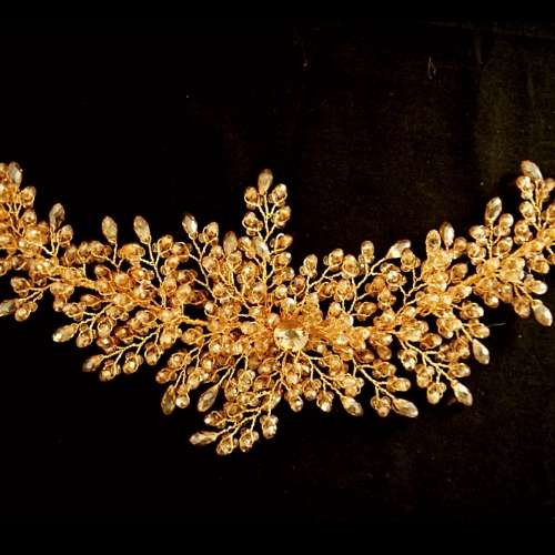 Hair pin, golden, pic model
