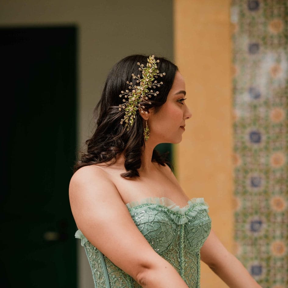 Broche vert floral chic pour cheveux