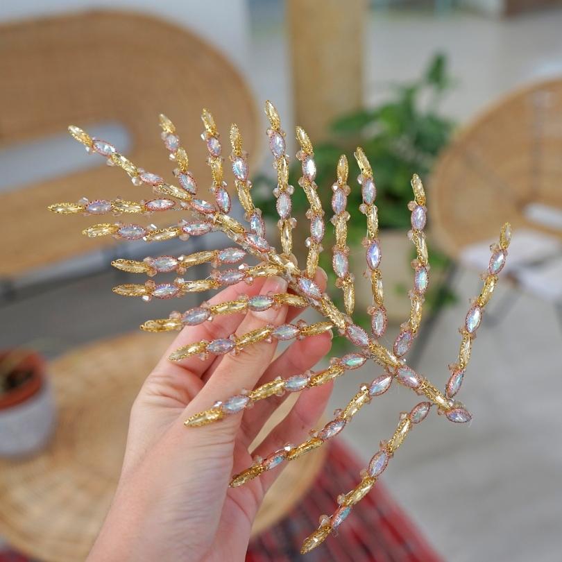 Gold wedding hair pin, leaf brooch, gold wedding hair accessory, bridal hair clip, gold leaves