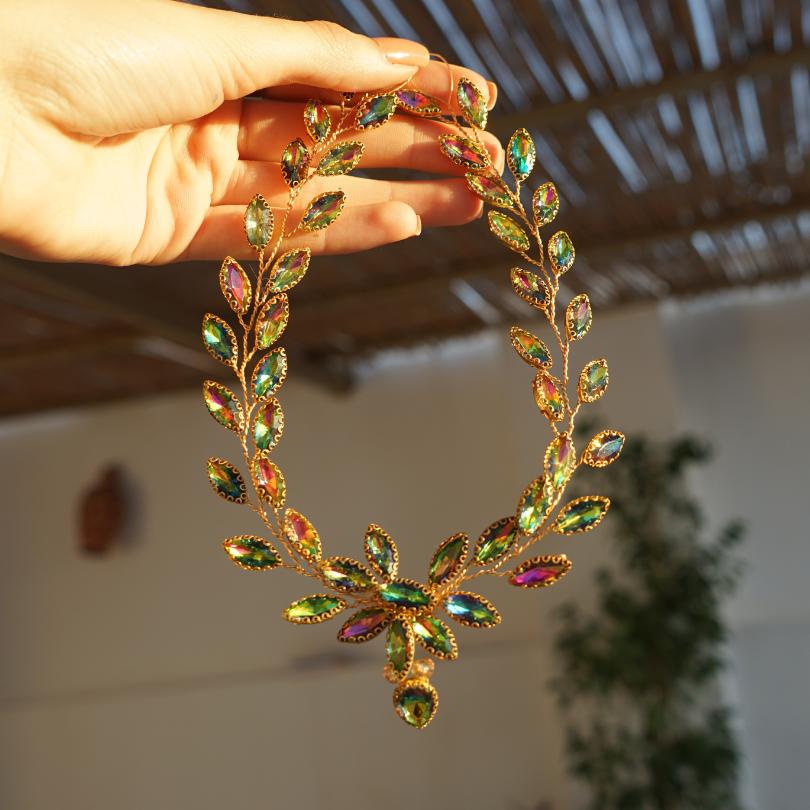 Green crystal brooch, green crystal wedding hairband, green wedding hair vine, green hair jewelry, for bridesmaid, handmade jewelry