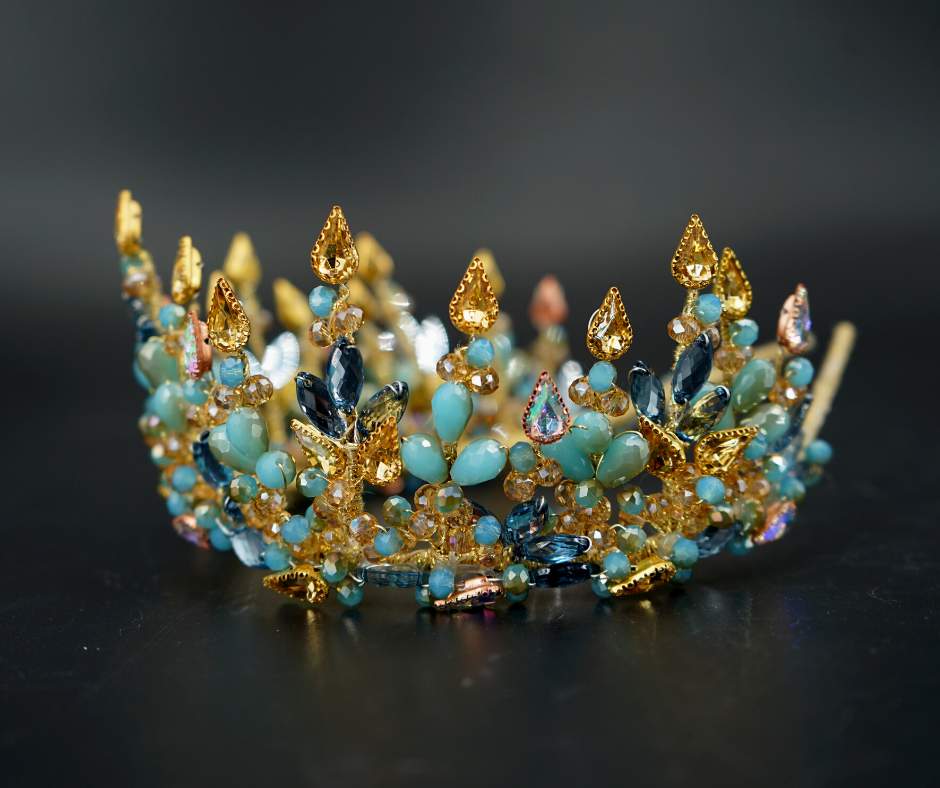 Blue/Gold bridal crown, plant model