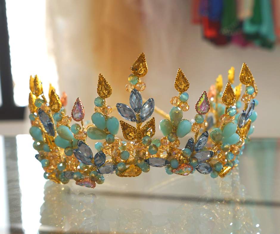 Blue/Gold bridal crown, plant model