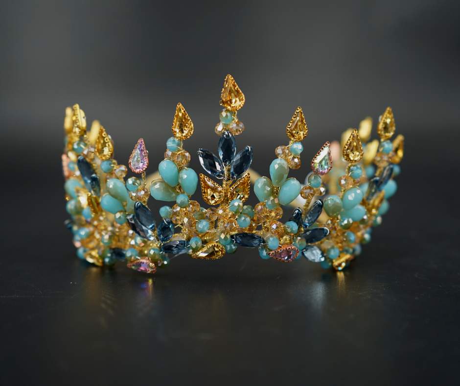 Blue/Gold bridal crown, plant model