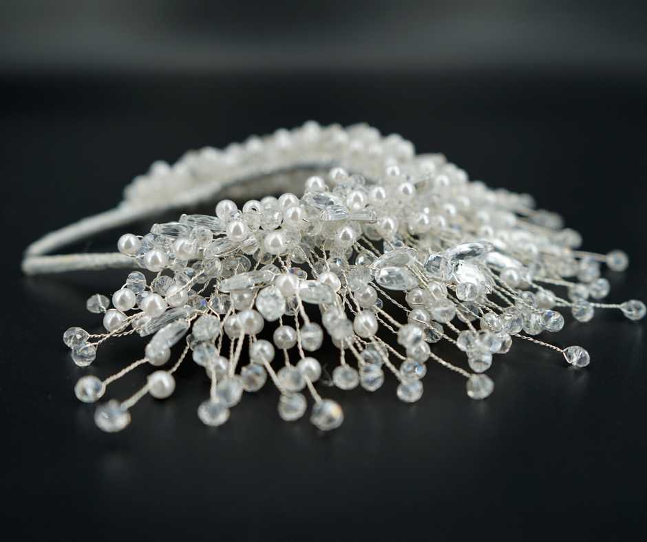 White bridal crown; linear net model