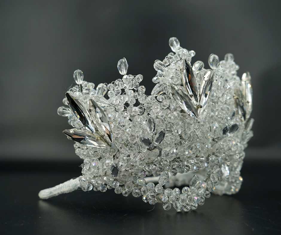 White bridal crown; Queen model