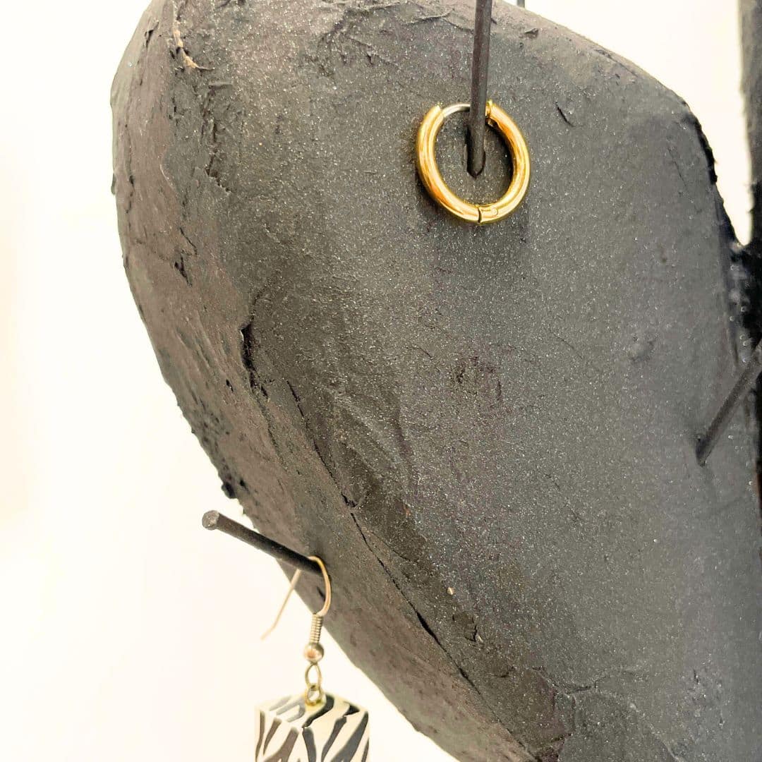 Porte-bijoux cactus en métal et bois upcyclés, création écoresponsable