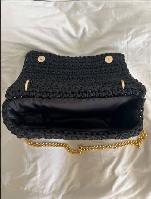 sac noir en crochet avec chaine