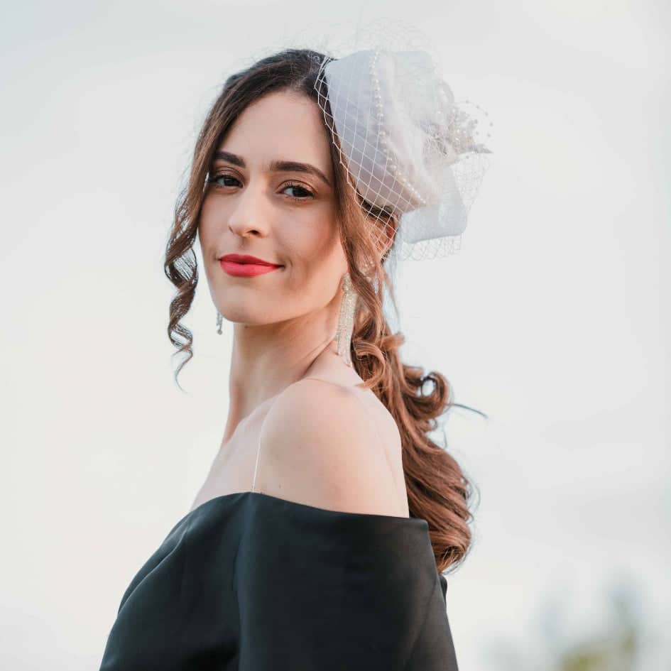 Chapeau élégant pour mariage avec voilette et perles blanc