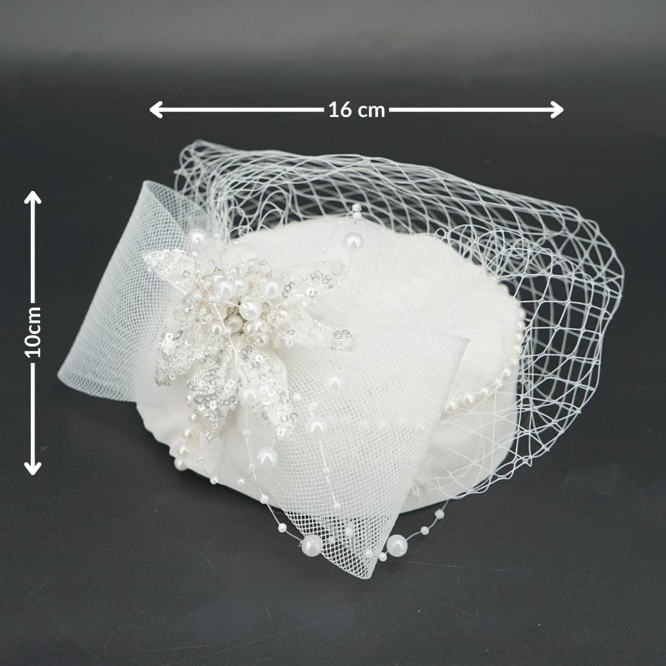 Chapeau élégant pour mariage avec voilette et perles blanc