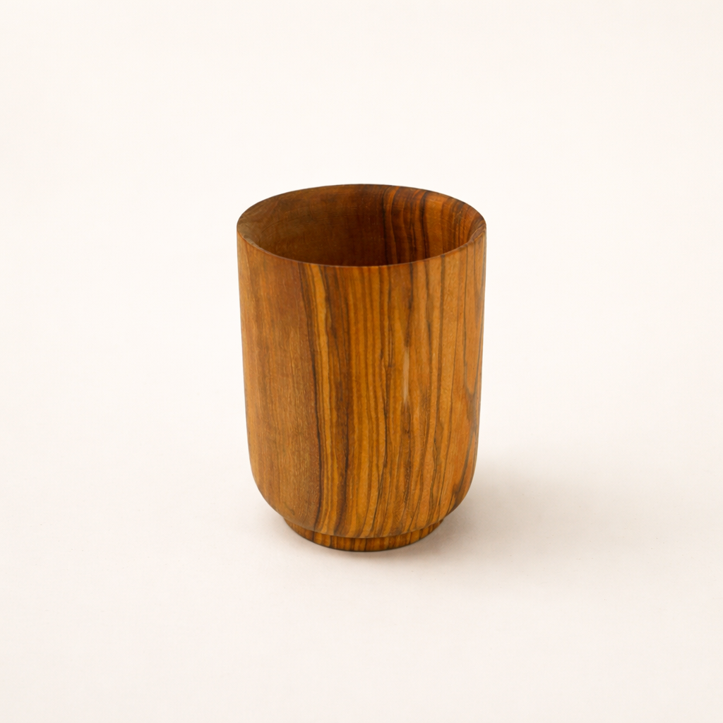 Gobelet Bois d'Olivier Élégance Naturelle pour Vos Boissons