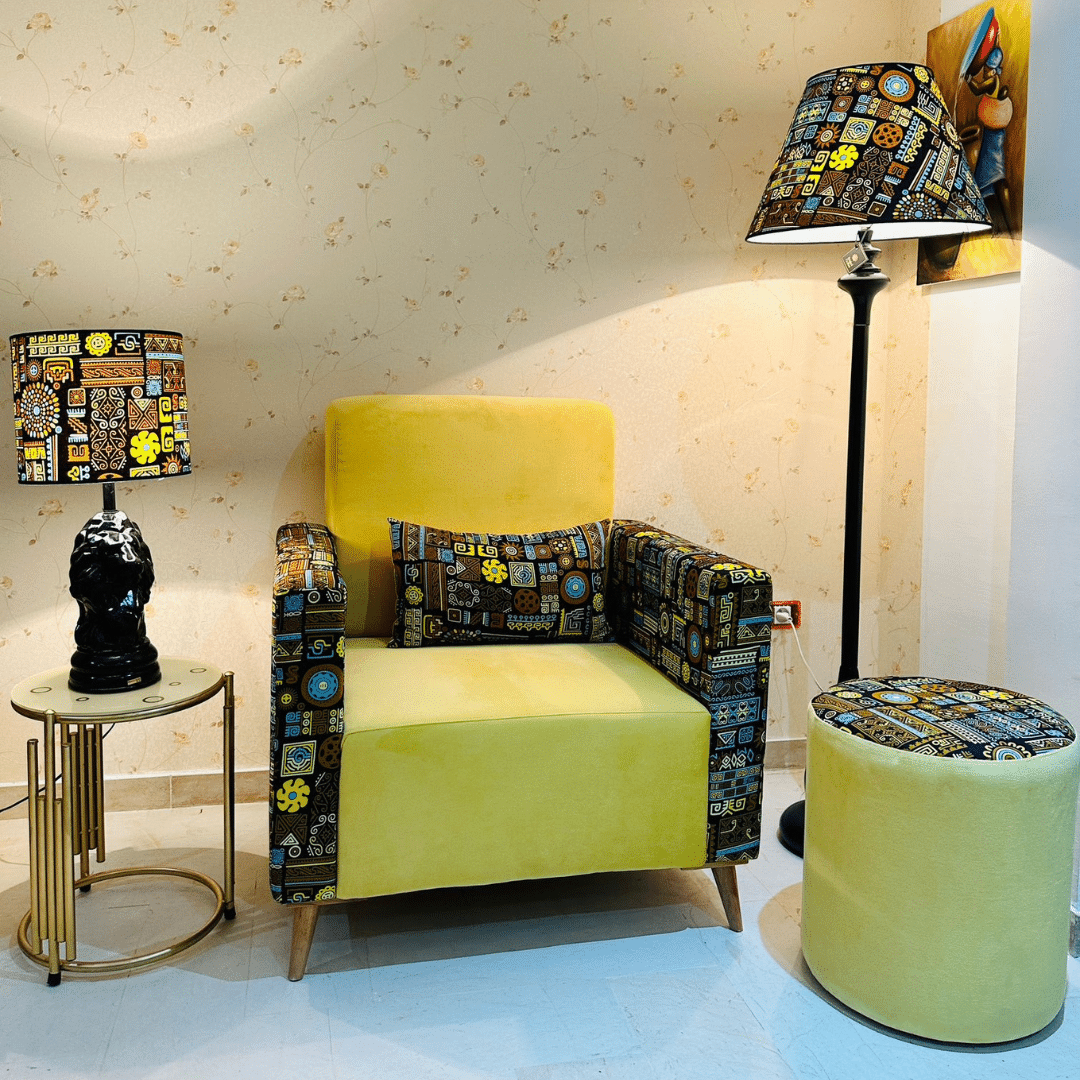 Zelina Decor Corner – Handcrafted living room decoration set in African wax fabric (armchair, pouf, lampshade, cushion and floor lamp)