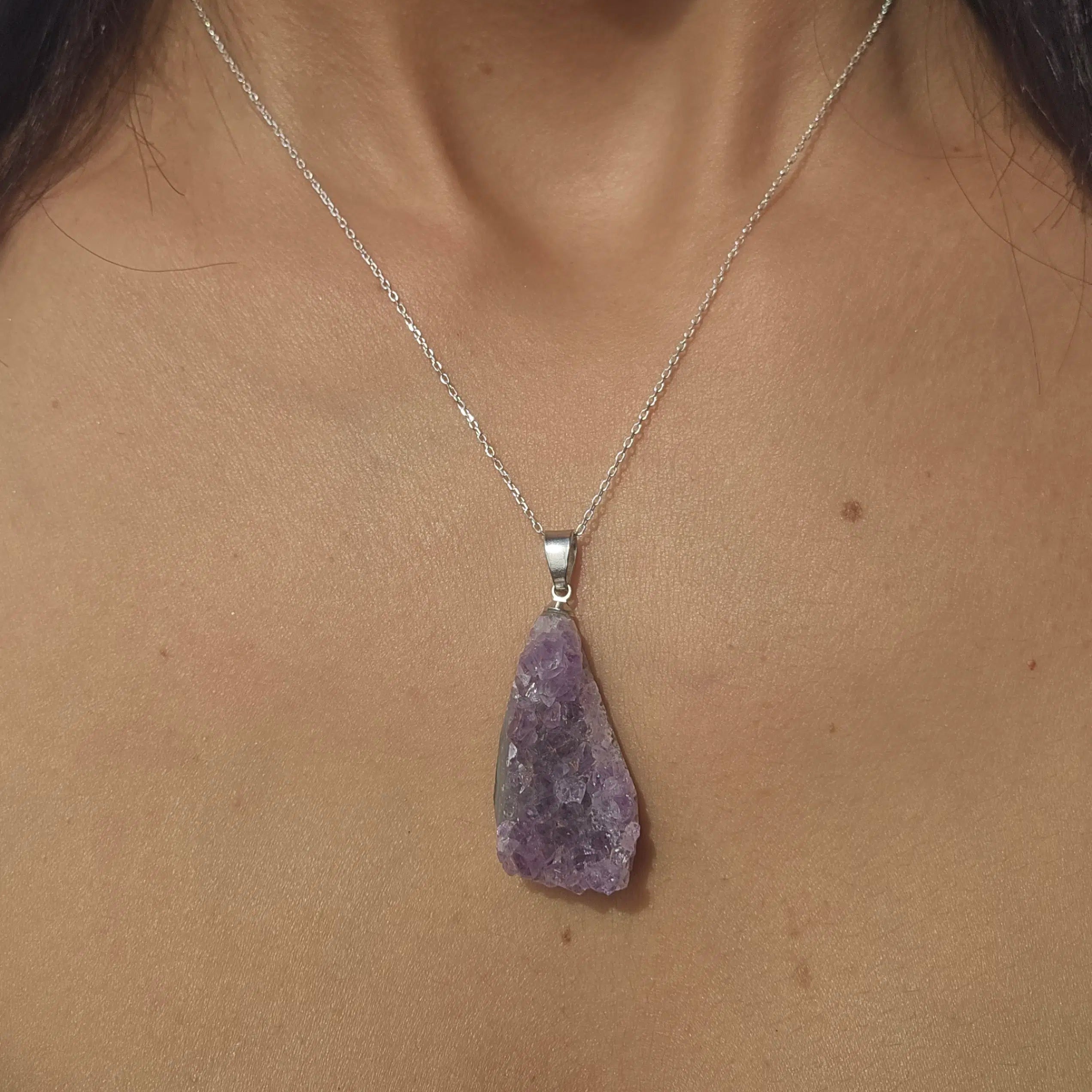 Collier en argent 925 avec pendentif Améthyste naturelle sous forme de goutte d'eau