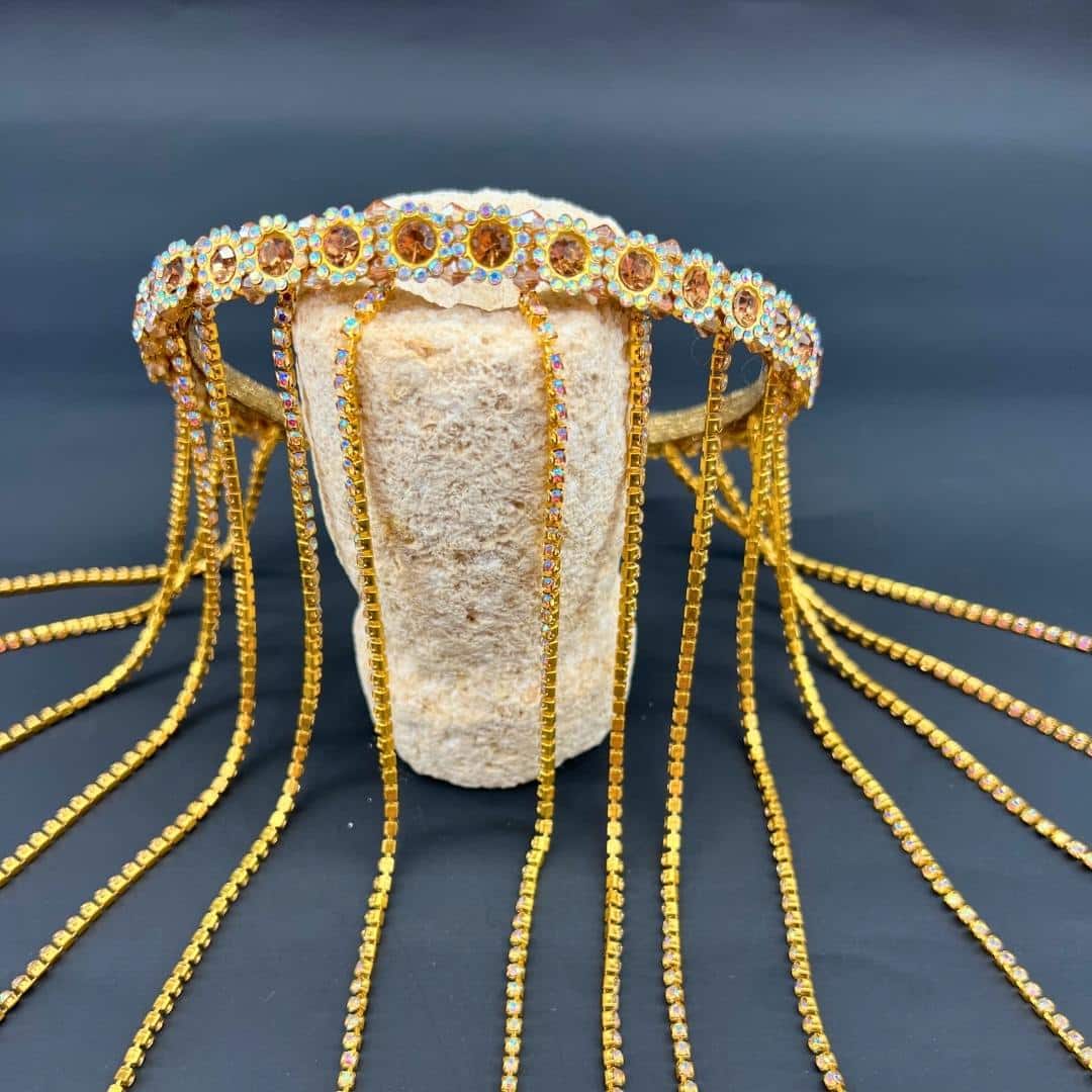 Headband with diamond threads