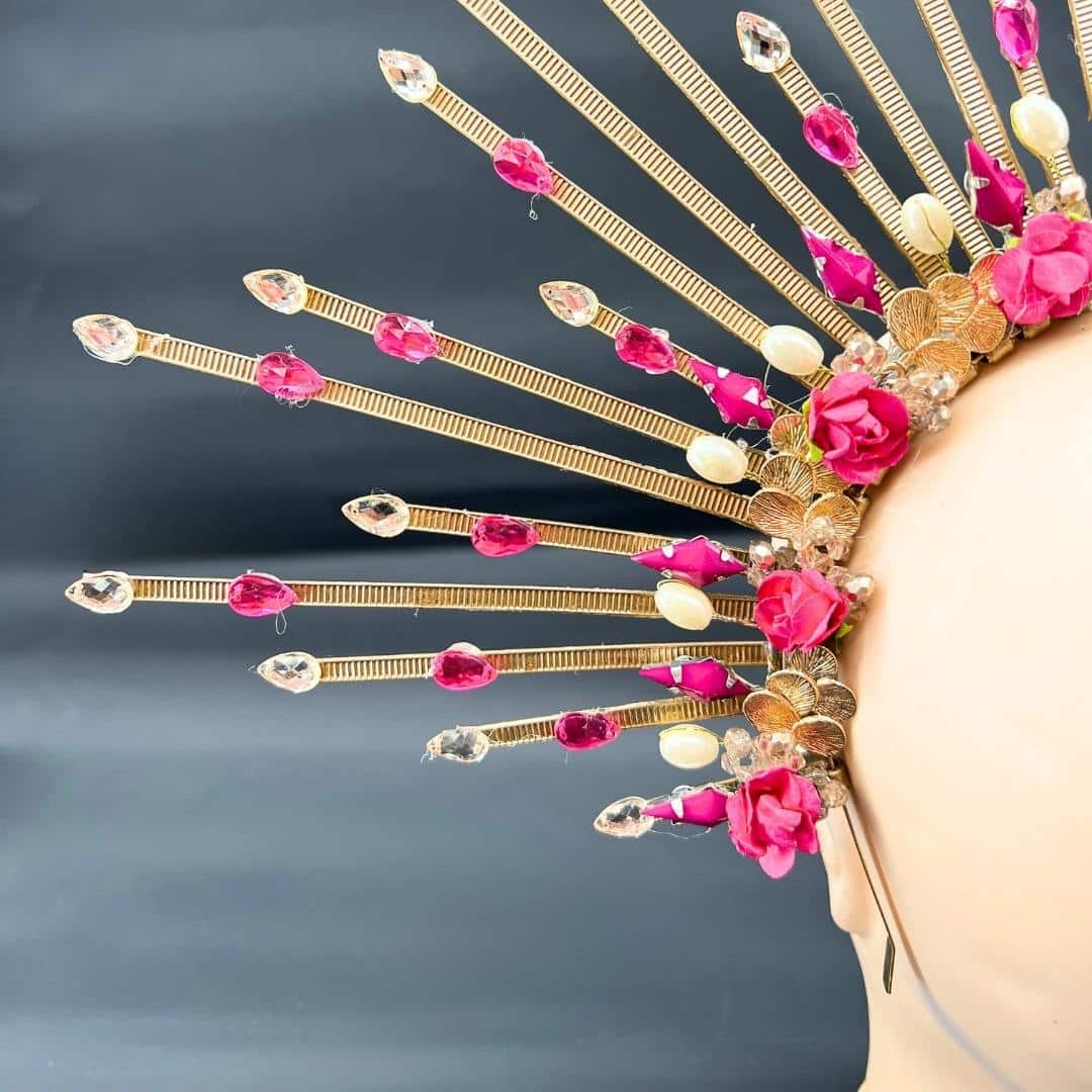 Sun crown with roses, pearls and pink and white diamonds