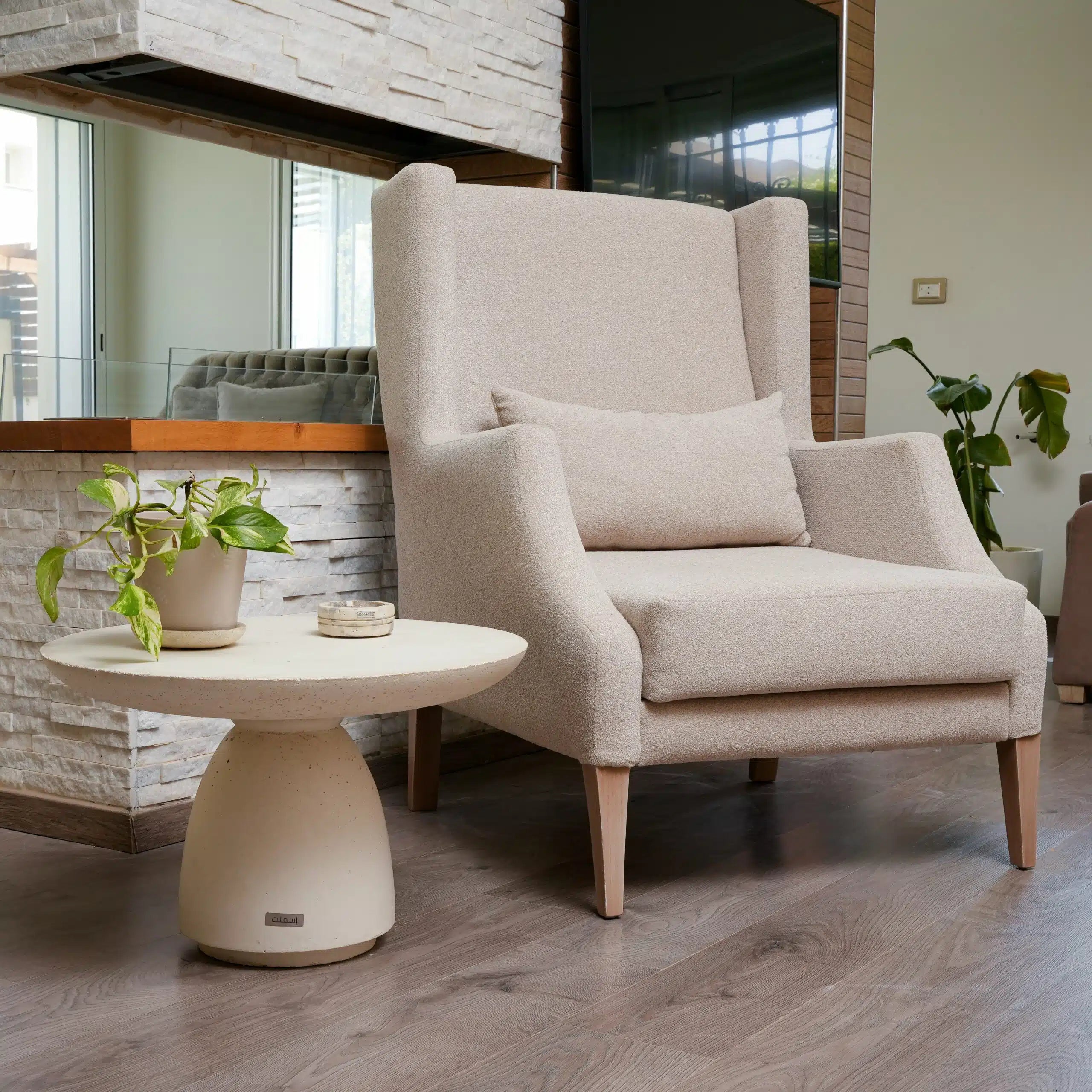 Table Onyx en béton polyvalente en table basse ou d’appoint (60 × 40 cm)