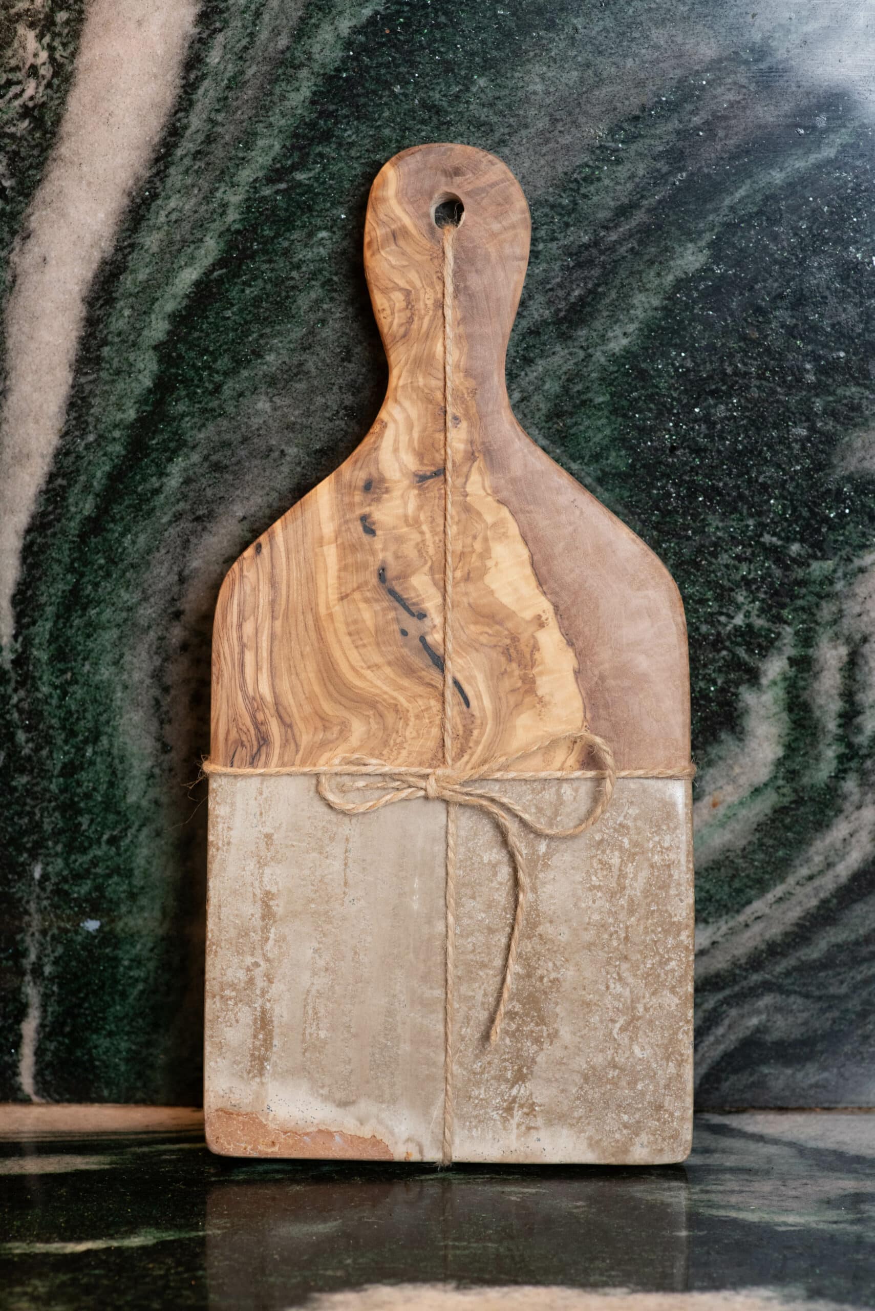 Planche de charcuteries en marbre & bois