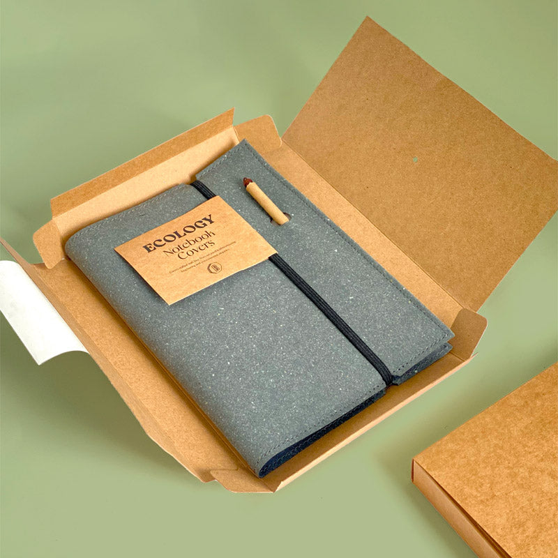 صندوق بيئي مع دفتر ملاحظات في غطاء قابل لإعادة التعبئة