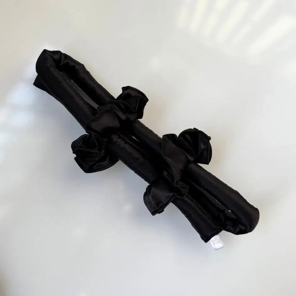 Bandeau Satin Noir & Chouchous - Élégance Anti-Casse