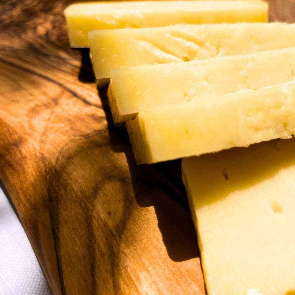 Fromage Gouda demi-selé 100% fait maison sans sdditifs (100g)