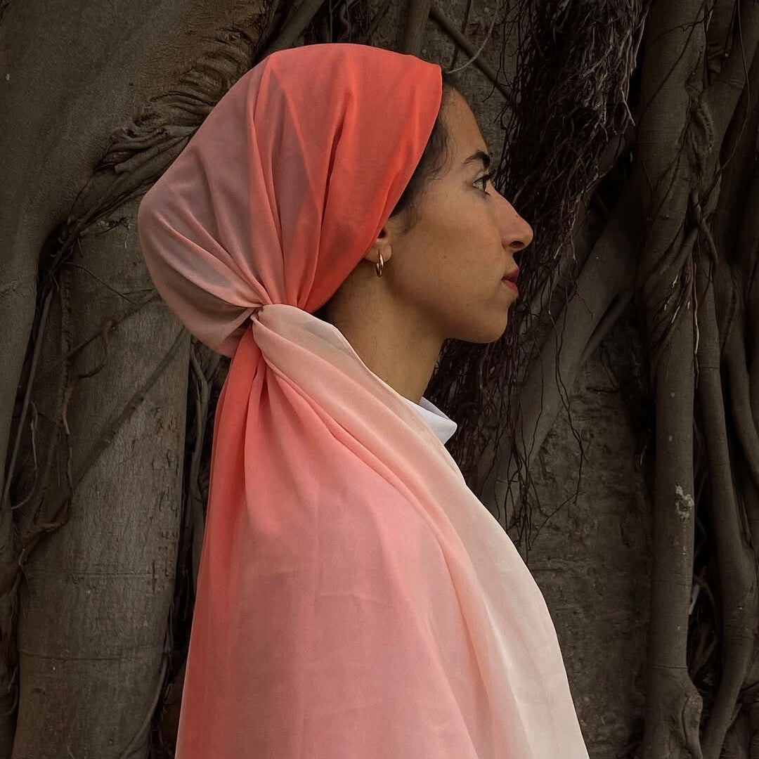 Pastel pink gradient hijab in flowing veil (1.65m)