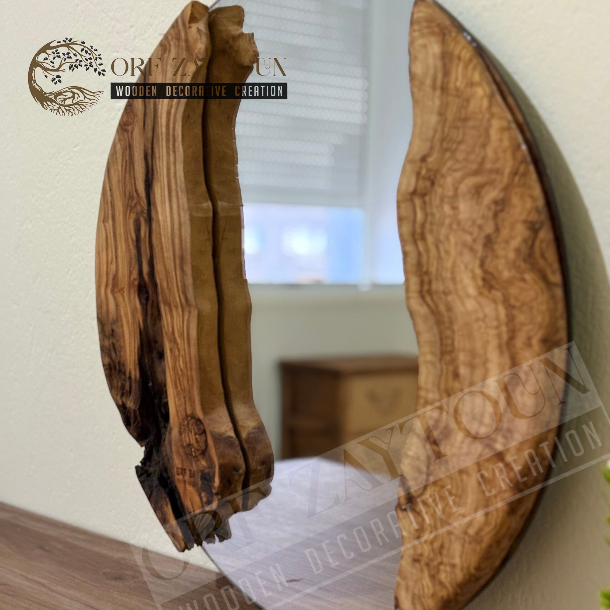 Miroir rond en bois d'olive