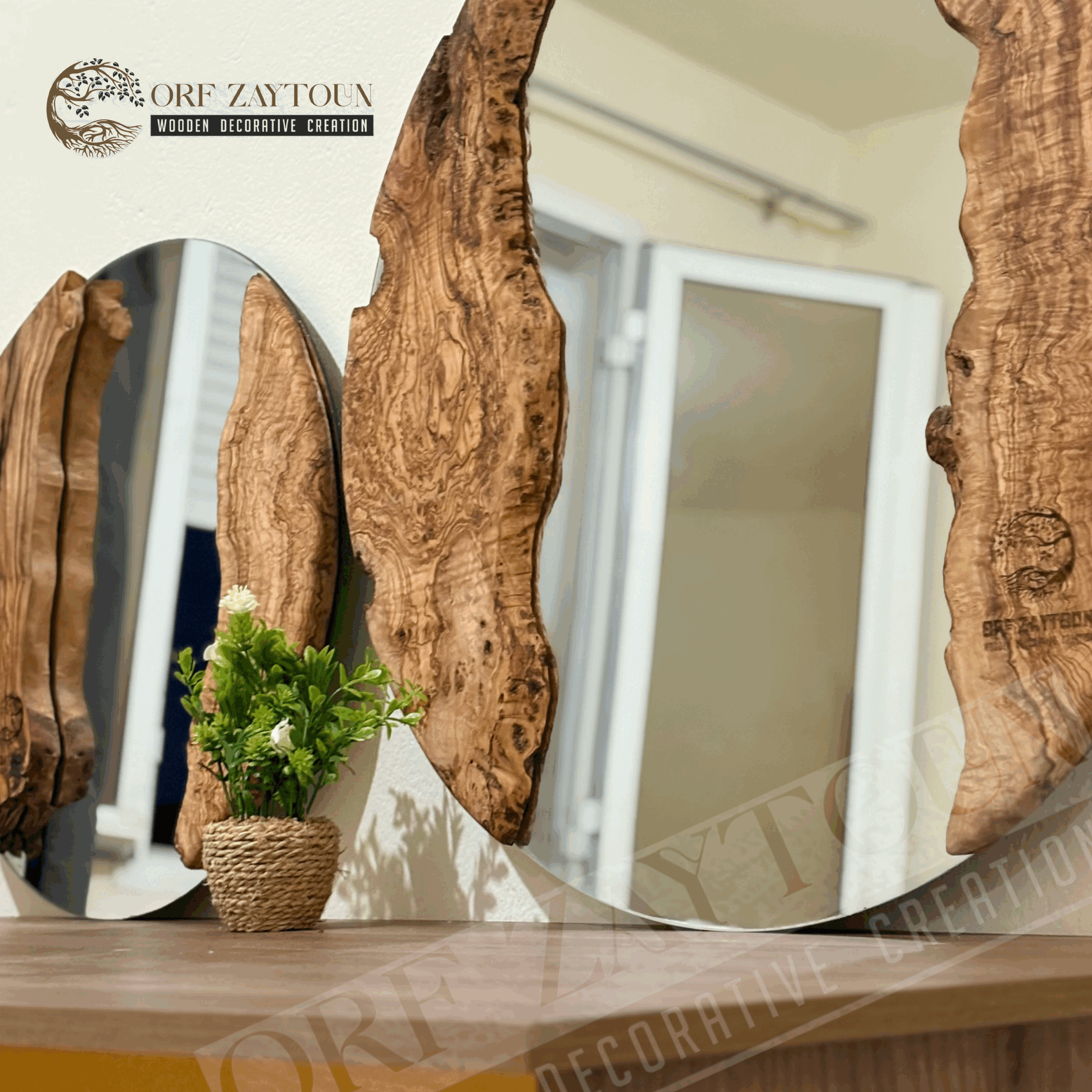 miroir en bois unique en olivier pour un intérieur élégant