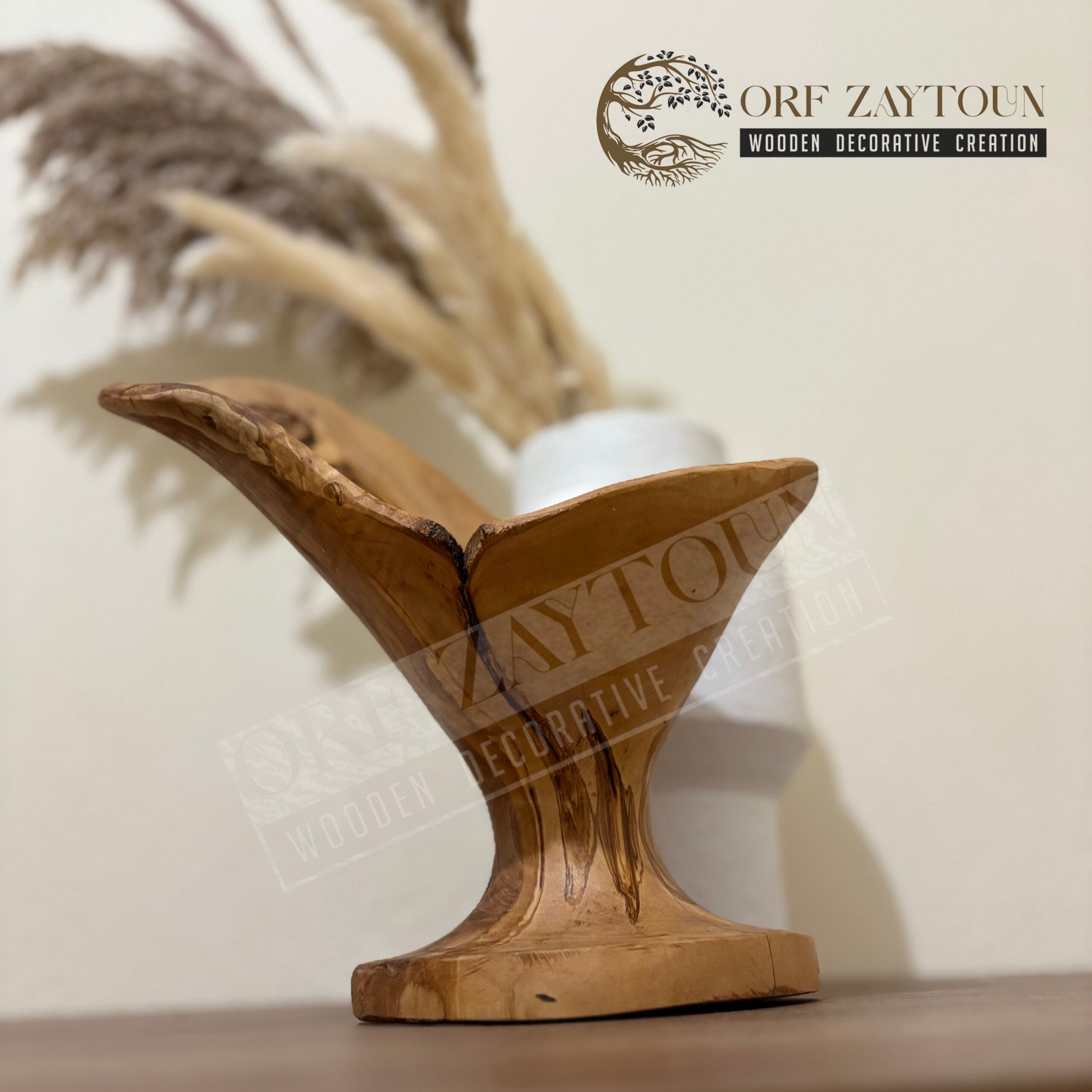 Vase décorative en bois d’olivier