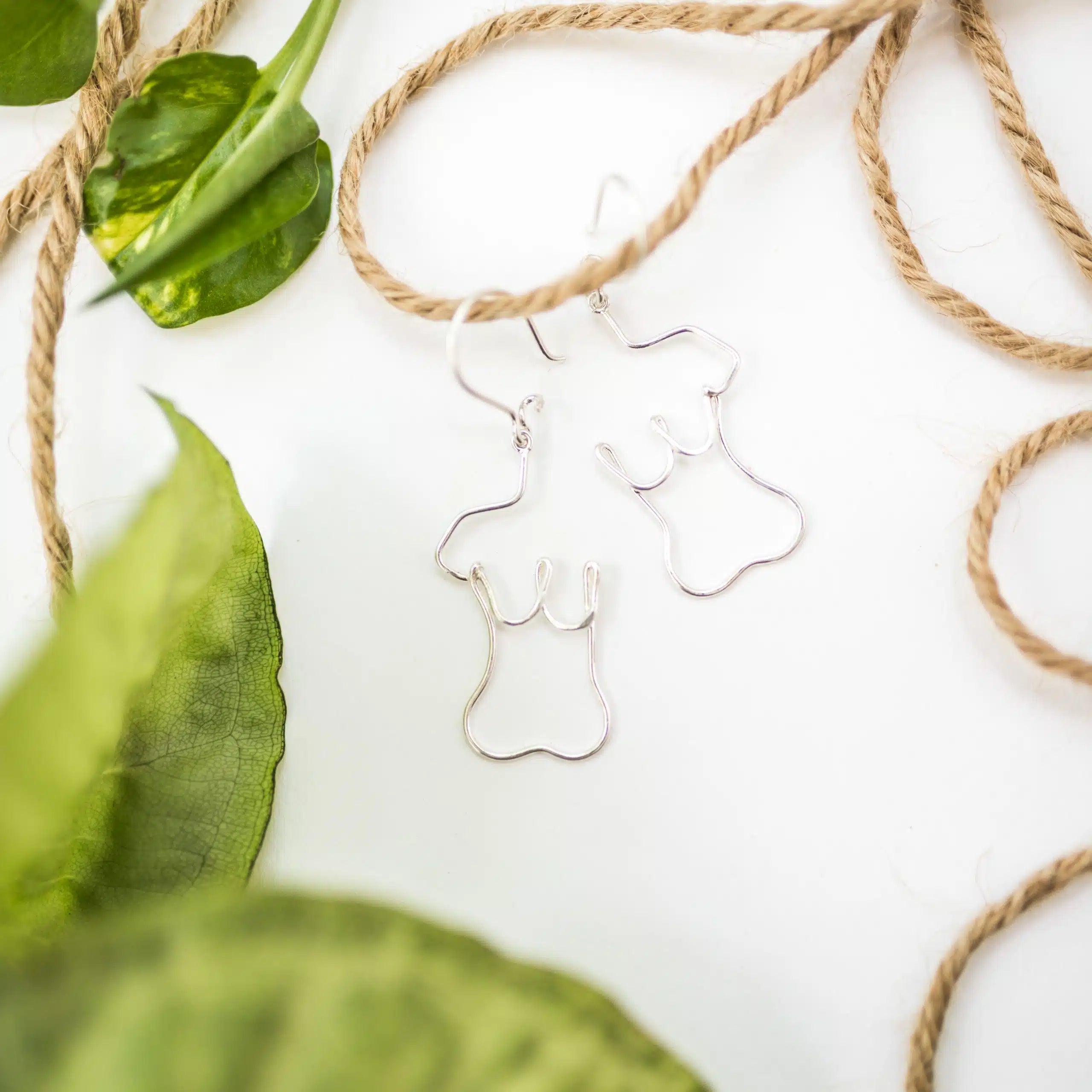 Boucles corps féminin fait main en argent 925