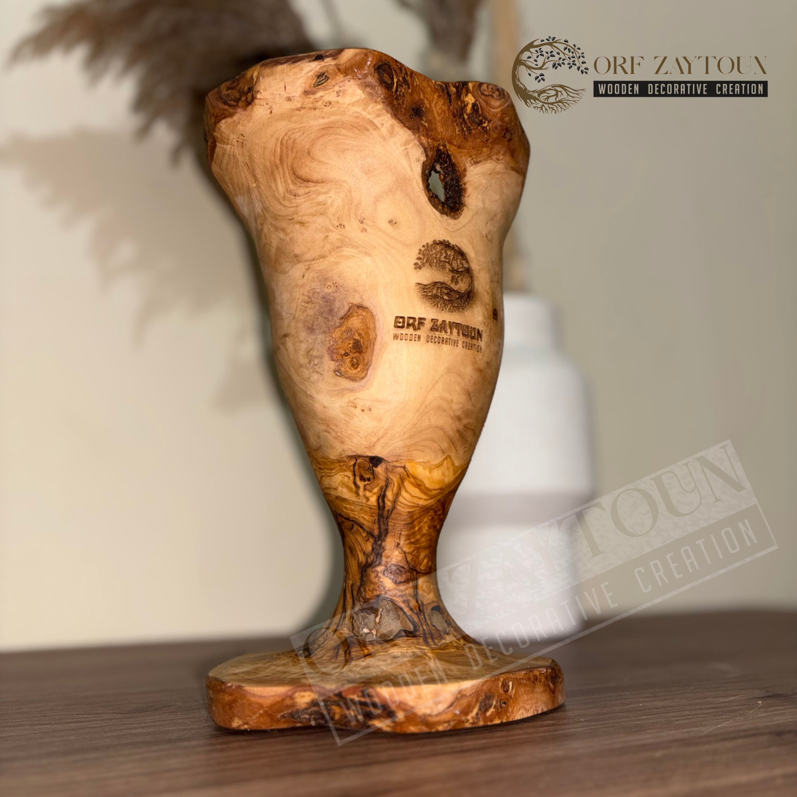Vase décoratif en bois d'olivier