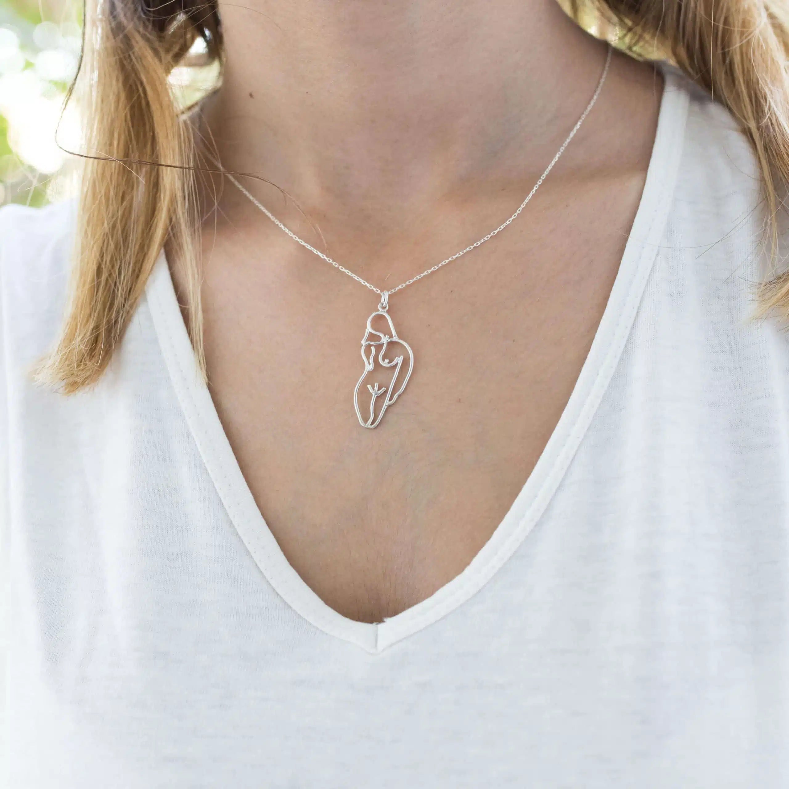 Collier corps féminin fait main en argent 925