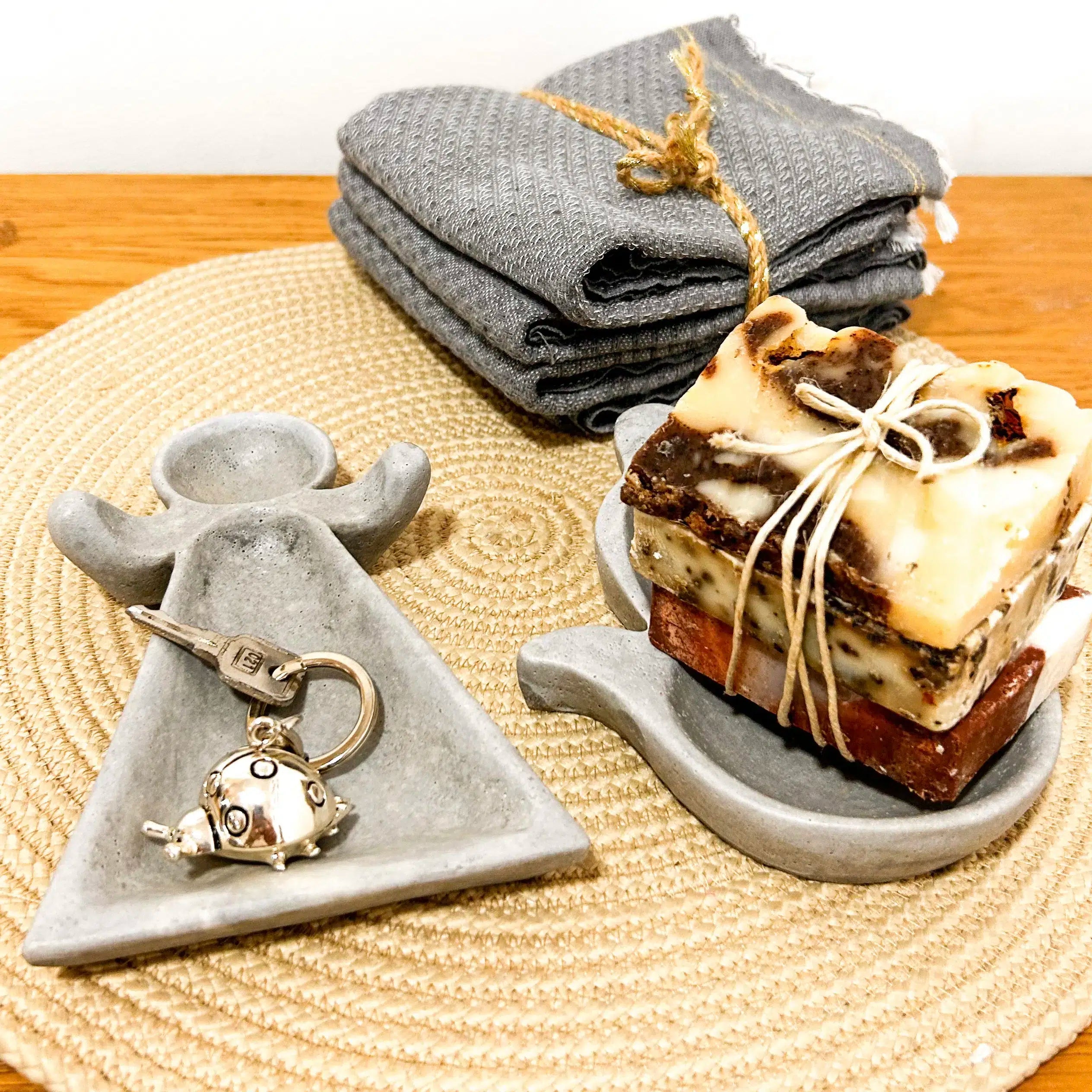 Coffret cadeau Symboles Tunisiens – Tanit & Khomsa - Elégance et originalité