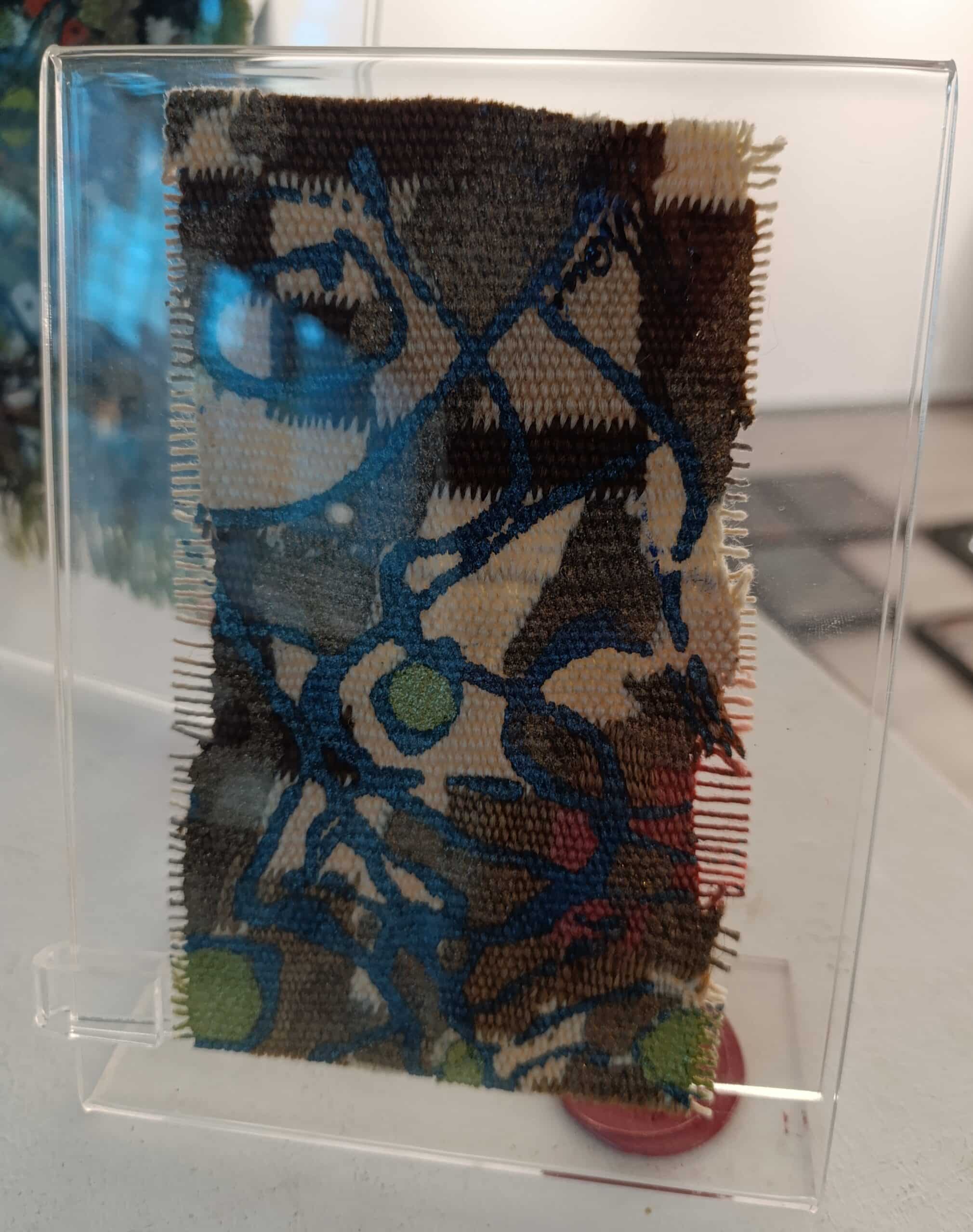 Margoum berbère upcyclé : Art contemporain exclusif et éblouissant