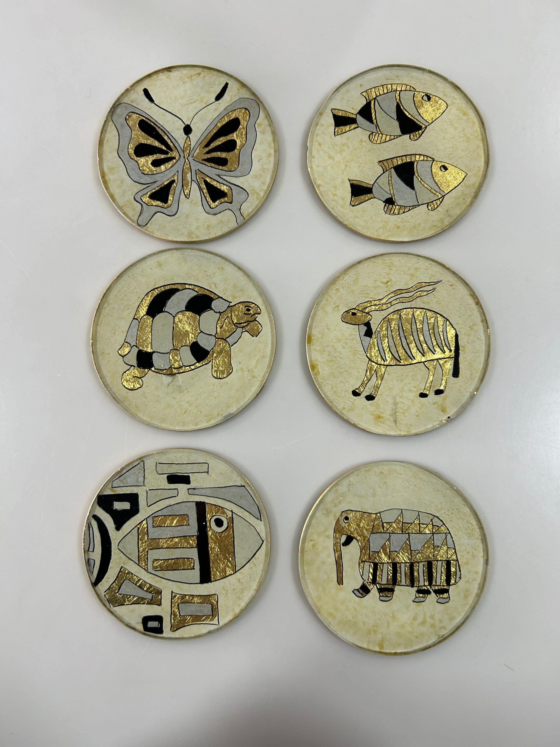 6 Dessous de verre POISSONS en doré et noir