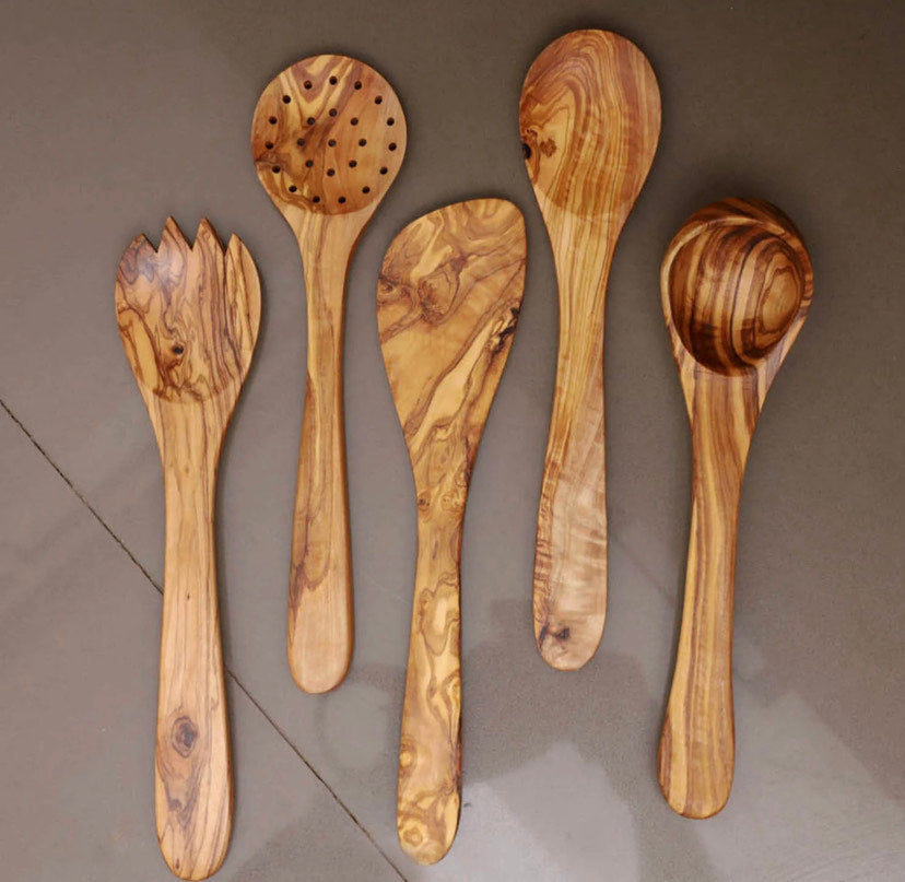 Ensemble de 5 cuilléres En Bois D'Olivier