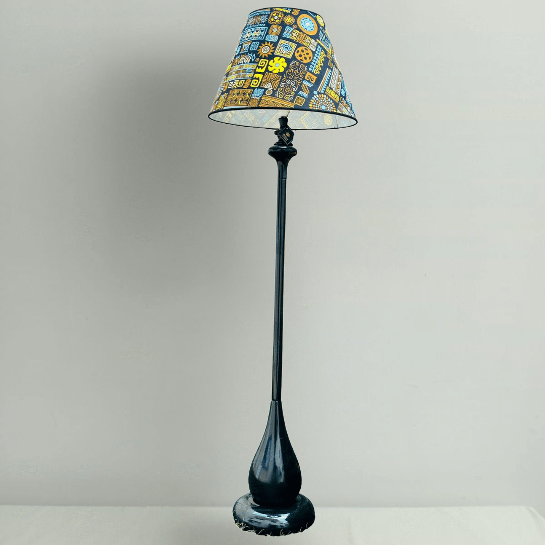 Zelina Decor Corner – Handcrafted living room decoration set in African wax fabric (armchair, pouf, lampshade, cushion and floor lamp)