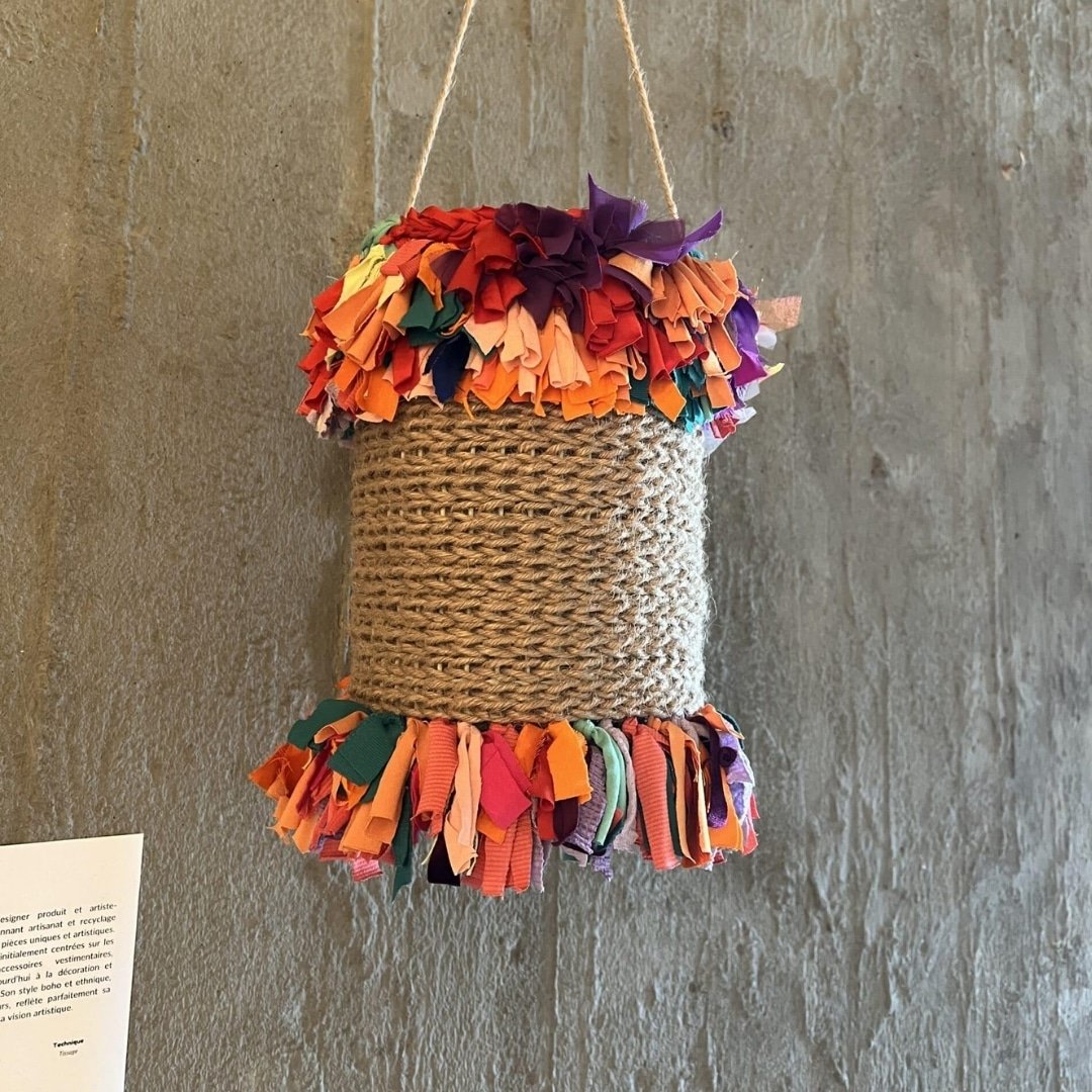 (28) Luminaire suspension "HOUCHE" style bohème en tissu recyclé (30x28 cm)