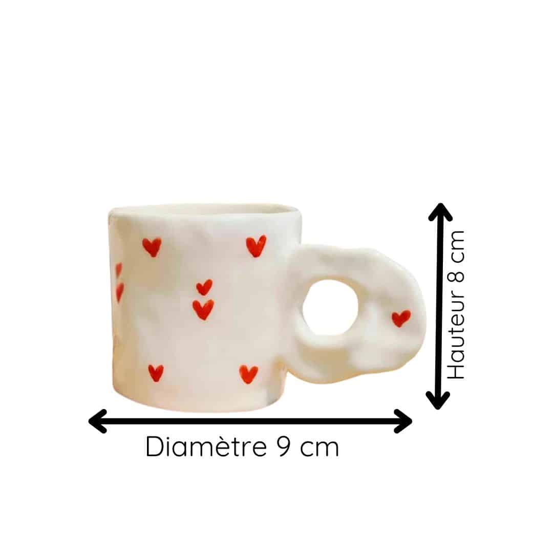 Mug céramique avec motifs cœurs – Couleurs au choix (8 x 9 cm)