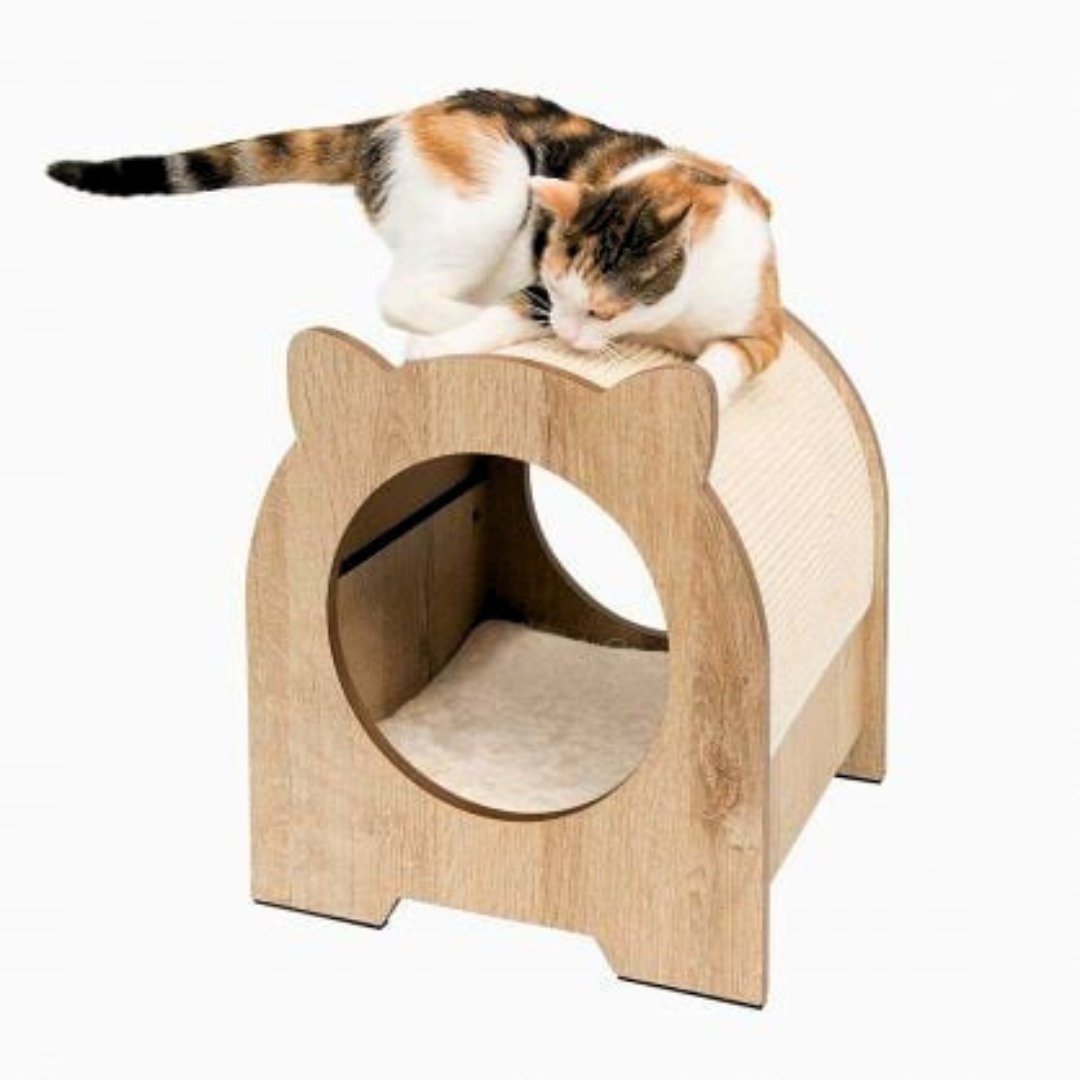 بيت قطط من الخشب الطبيعي