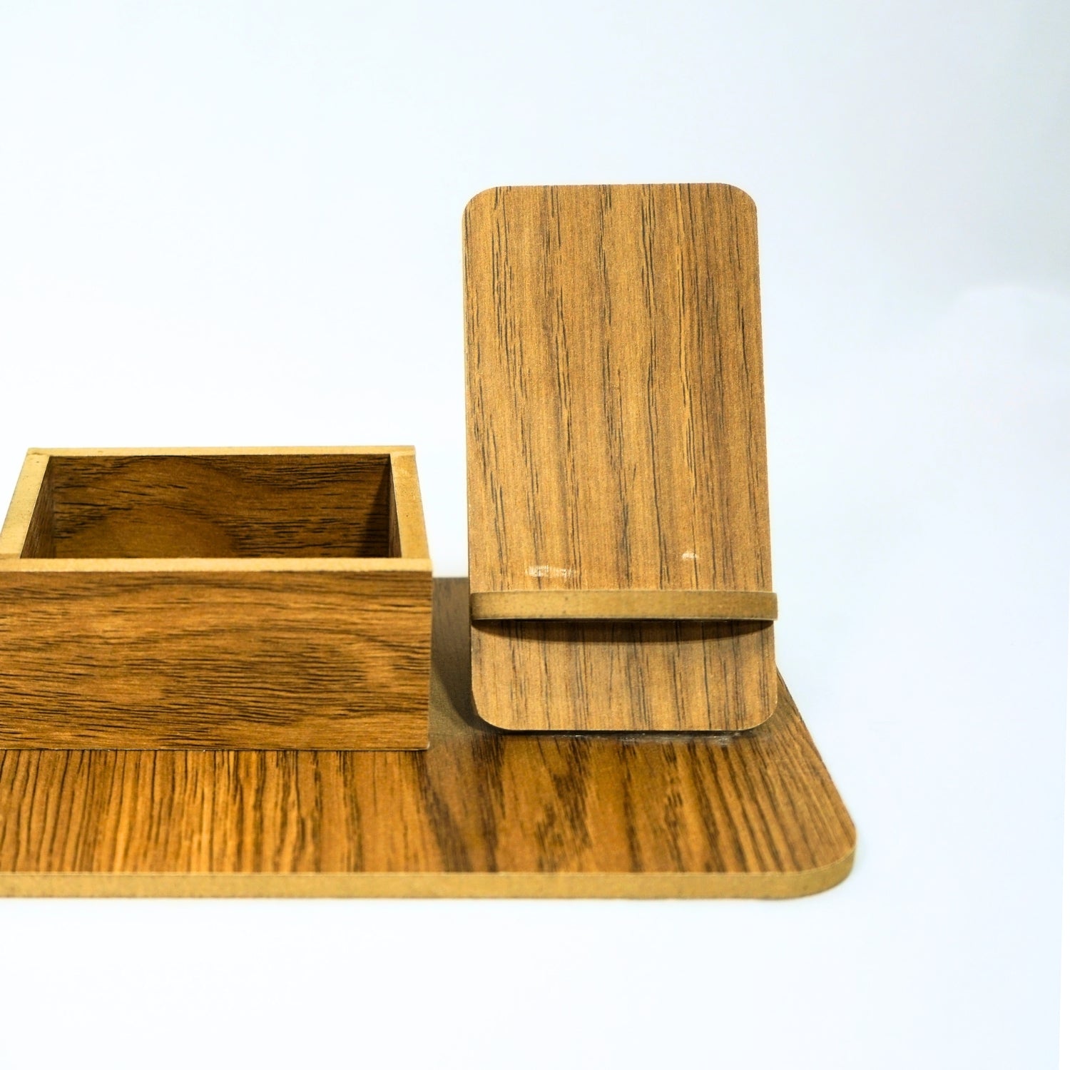 Organiseur bureau bois élégant et pratique pour un espace chic