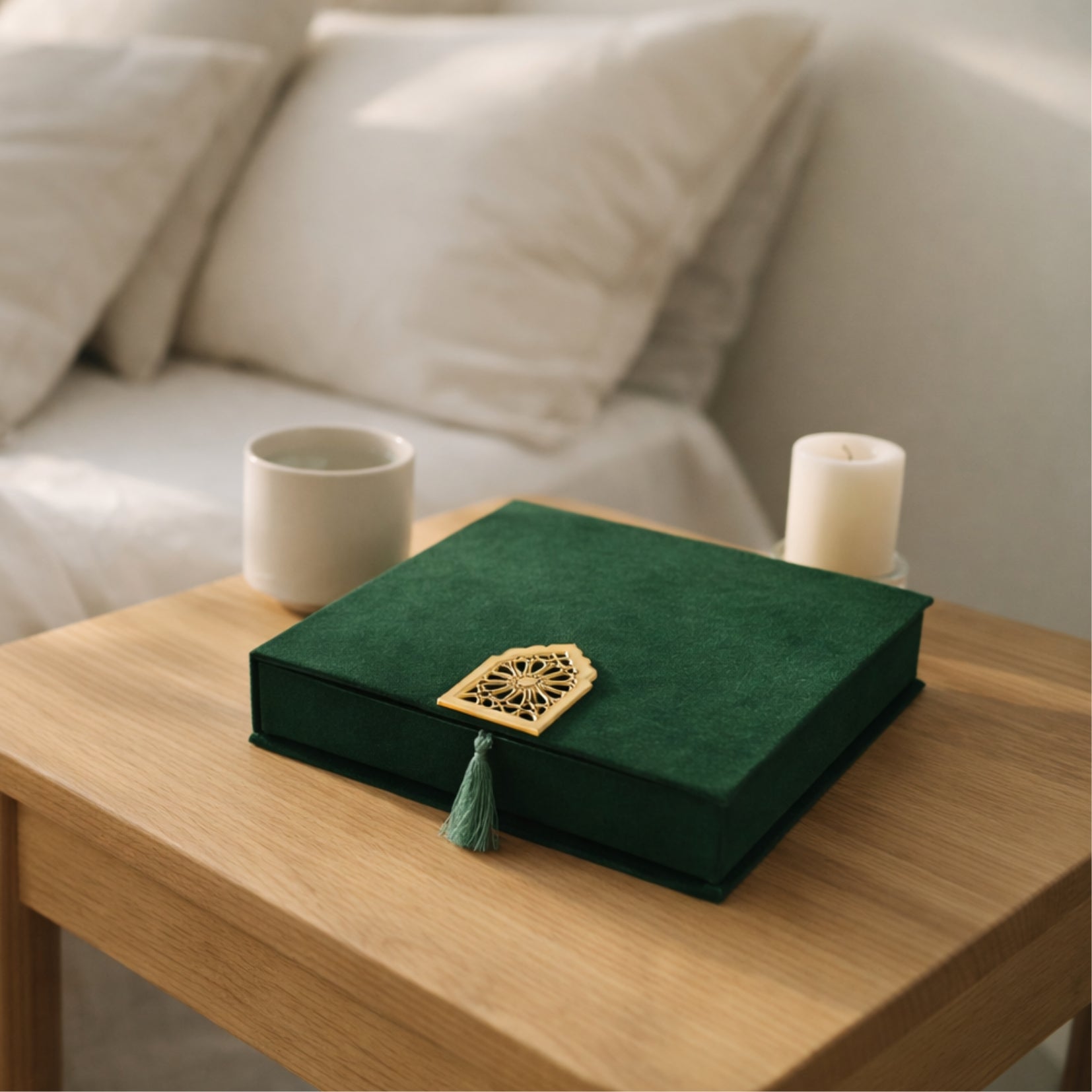 Coffret Coran vert avec marque-page à l’ambre et chechia