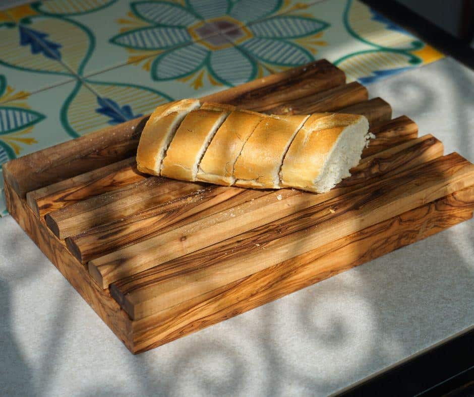 Planche A Pain En Bois D'Olivier